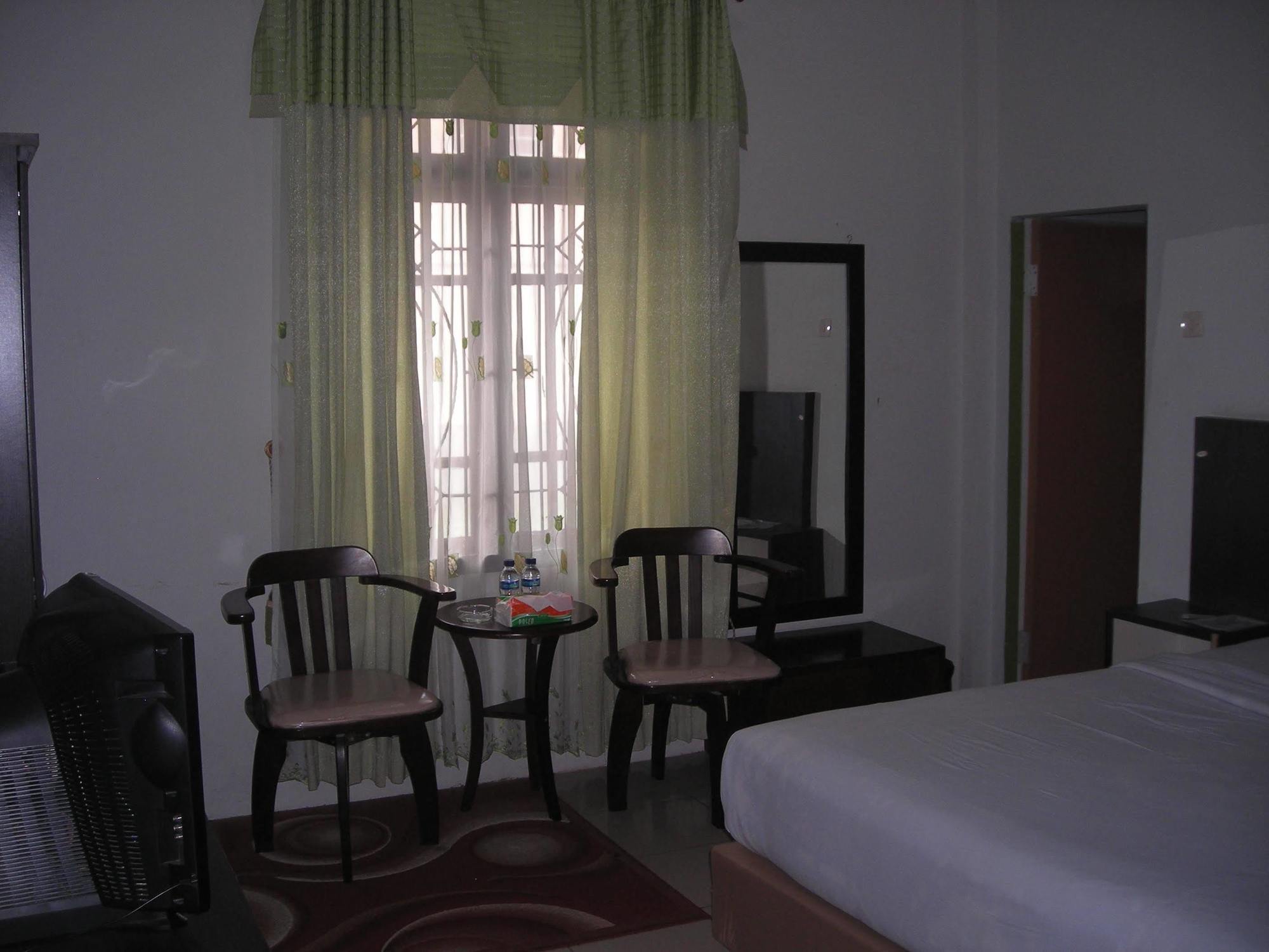 Hotel Bunda Aceh Takengon Exteriör bild